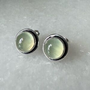 NWOT Sundance Io Earrings, Prehnite, Sterling Silver